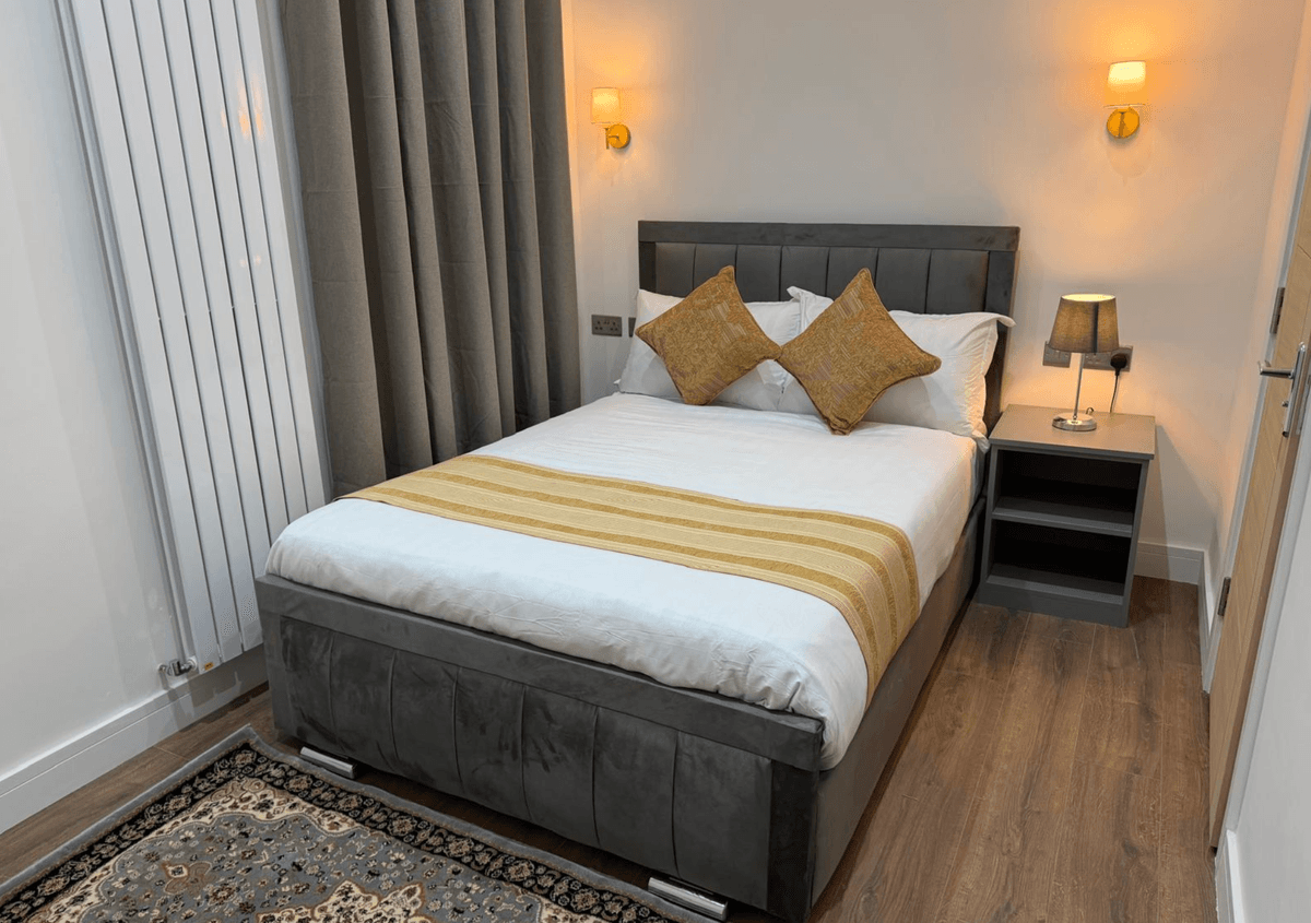Bedroom — bedside lamps